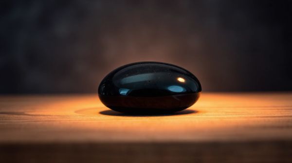 Découvrez les bienfaits de l’obsidienne noire pour votre protection
